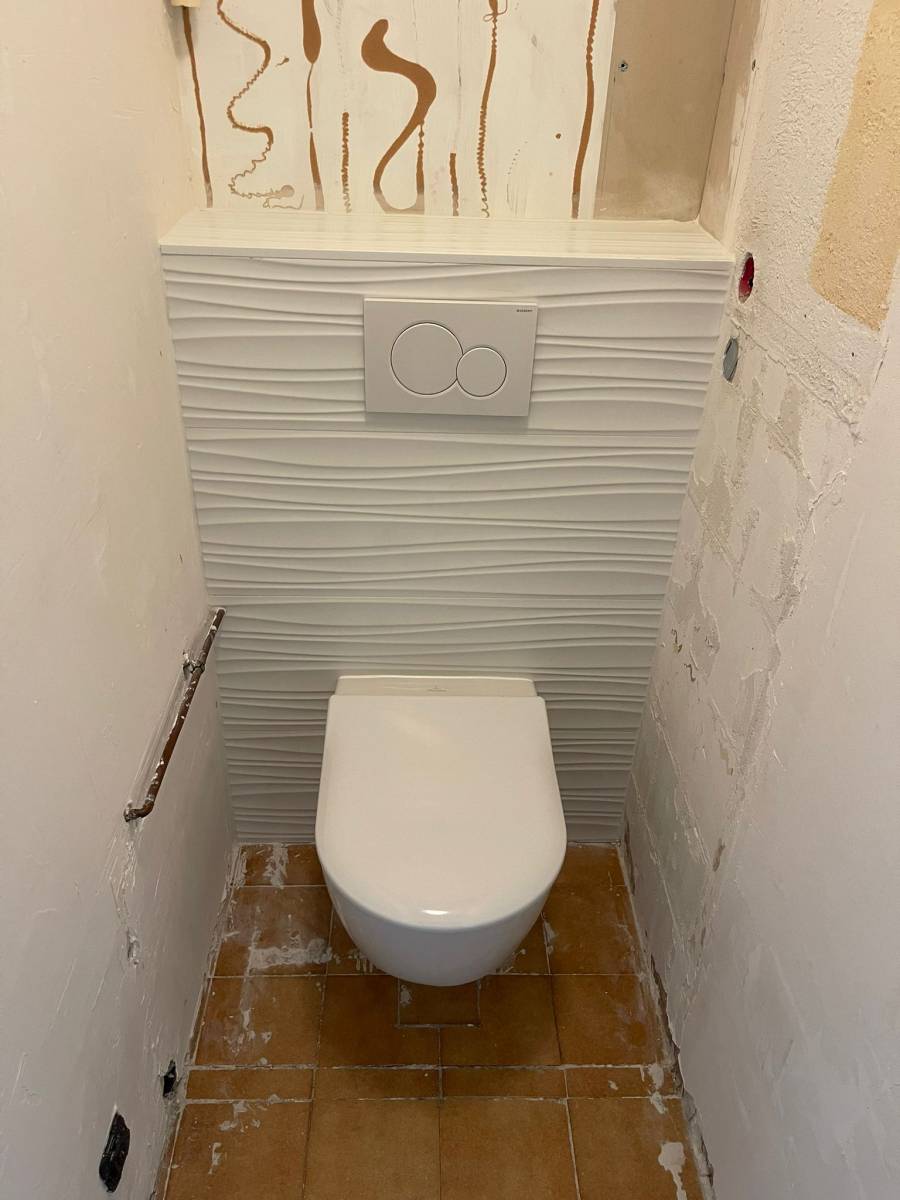 installation wc suspendu lançon de provence